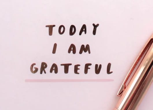 grateful vs thankful featured image